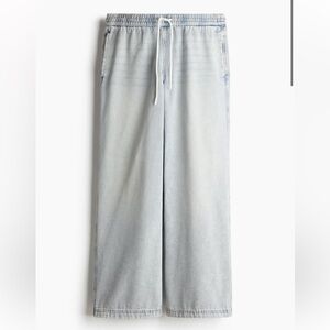 H&M Divided Denim Pull on Pants